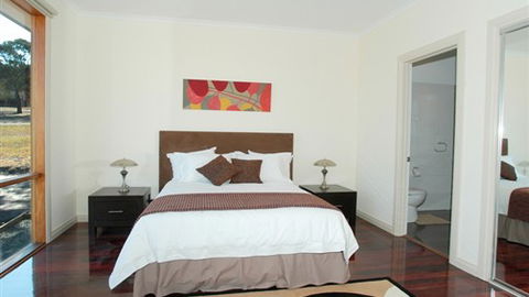 Yering Gorge Cottages - Sunshine Coast Guide 2