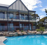 The View on Grossmans - Sunshine Coast Guide