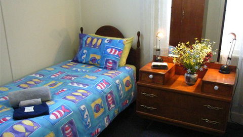 Carisbrook Cottage Queenscliff - Sunshine Coast Guide 1