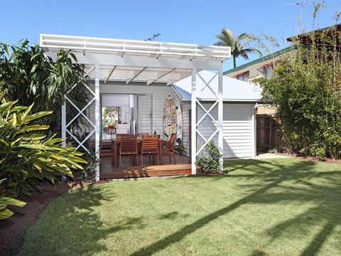 Corporate Beach House - Sunshine Coast Guide 0