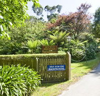 Great Ocean Road Cottages  Backpackers - Sunshine Coast Guide