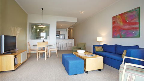 Cumberland Lorne - Sunshine Coast Guide 2