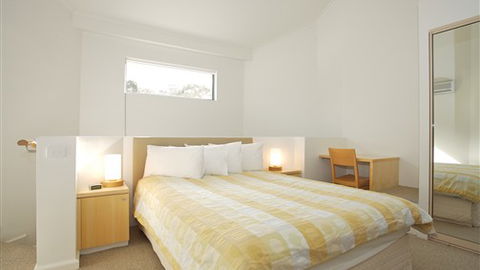 Cumberland Lorne - Sunshine Coast Guide 3