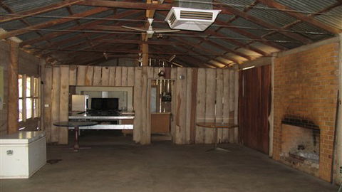 TreeTops Log Cabin - Sunshine Coast Guide 0
