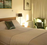 Griffins Hill Retreat - Sunshine Coast Guide