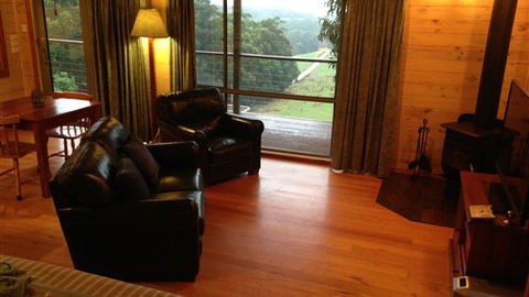 Southern Anchorage Retreat - Sunshine Coast Guide 2