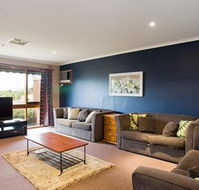 Raydon Court - Sunshine Coast Guide