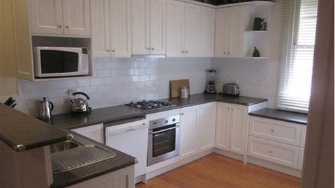 Abaleen House - Sunshine Coast Guide 0