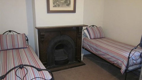 Abaleen House - Sunshine Coast Guide 3