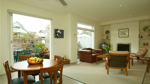 Parkside Stay Clifton Hill - Sunshine Coast Guide 3