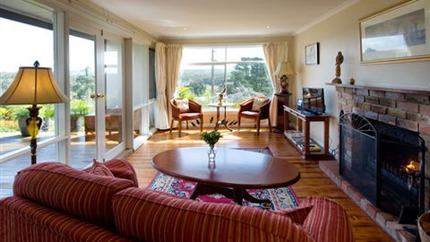 Argus Hill - Daylesford - Sunshine Coast Guide 5