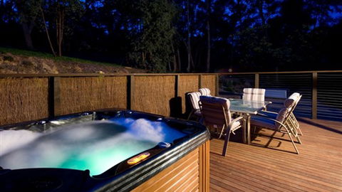 Abbott's Rest - Hepburn Springs - Sunshine Coast Guide 5