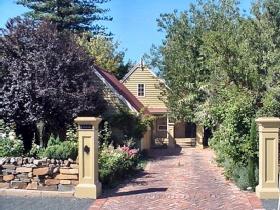 A Secret Treasure - Sunshine Coast Guide 0