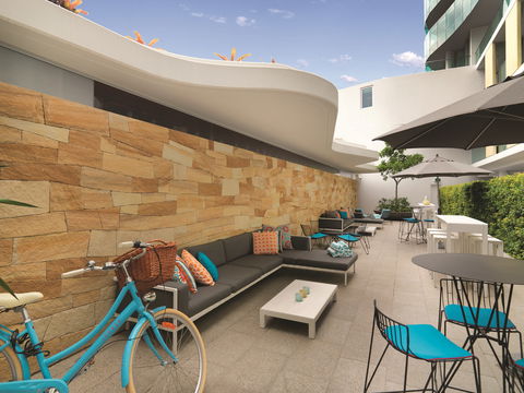 Adina Apartment Hotel Bondi Beach Sydney - Sunshine Coast Guide 1