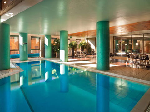 Adina Apartment Hotel Sydney - Sunshine Coast Guide 5