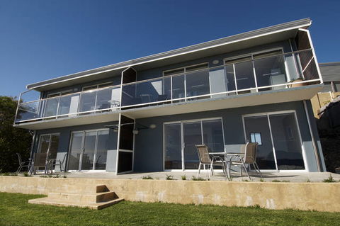 Albany Harbourside Apartments And Houses - Sunshine Coast Guide 2