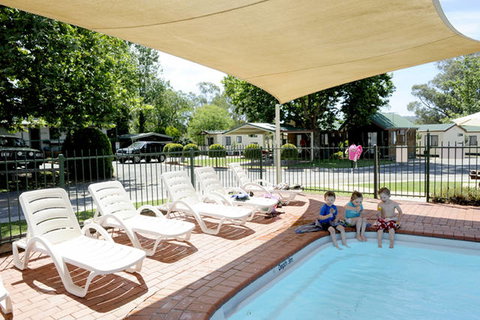 Albury All Seasons Tourist Park - Sunshine Coast Guide 0