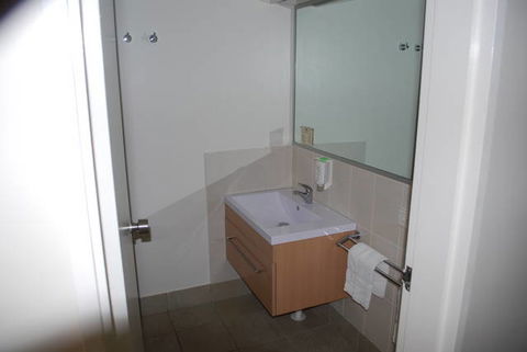 Albury Hume Inn Motel - Sunshine Coast Guide 7
