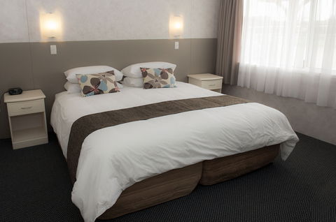 Aloha Apartments - Sunshine Coast Guide 0