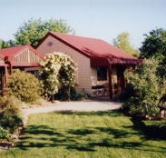 Alpine Country Cottages - Sunshine Coast Guide