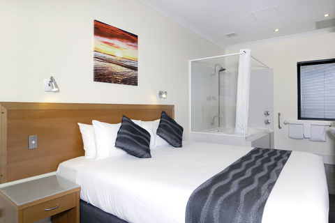 Assured Ascot Quays Apartment Hotel - Sunshine Coast Guide 6