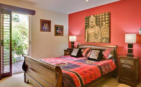 Avocado Sunset Bed & Breakfast - Sunshine Coast Guide 6