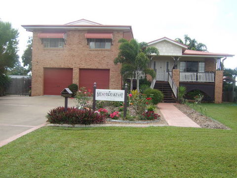 Ayr Bed And Breakfast On McIntyre - Sunshine Coast Guide 1