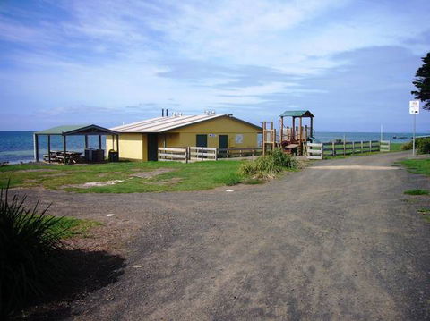 Bellarine Bayside Holiday Parks - Taylor Reserve - Sunshine Coast Guide 0