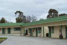 Calder Family Motel - Sunshine Coast Guide 0