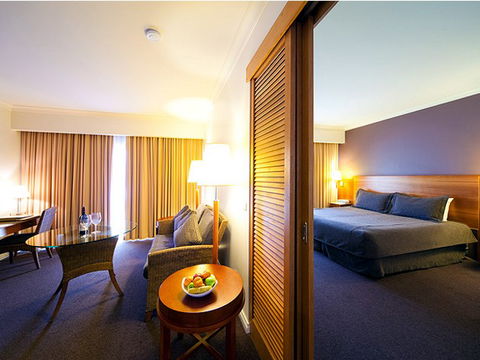 Century Inn - Sunshine Coast Guide 4