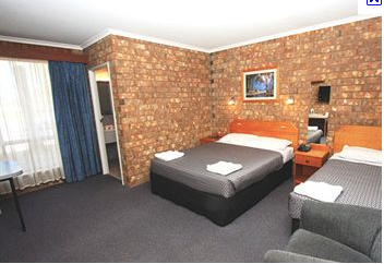 Comfort Inn Citrus Valley - Sunshine Coast Guide