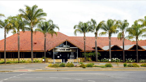 Barossa Vine Inn - Sunshine Coast Guide 13