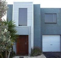 Mariners View Banksia Court - Sunshine Coast Guide