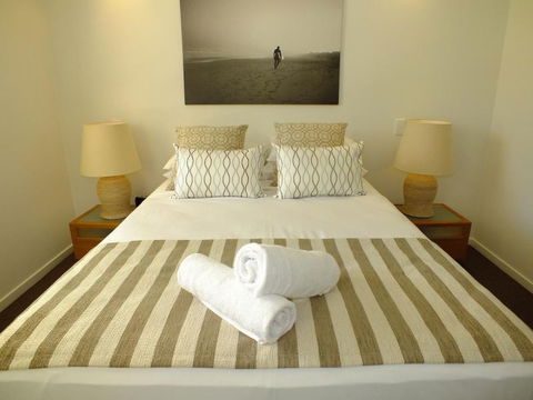 Pacific Marina Apartments - Sunshine Coast Guide 5