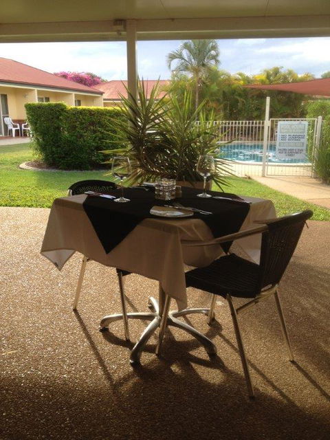 Emerald Explorers Inn - Sunshine Coast Guide 0