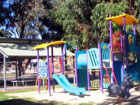Esperance Pink Lake Tourist Park - Sunshine Coast Guide 1