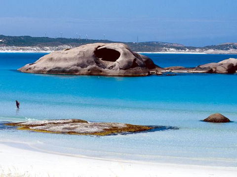 Esperance Pink Lake Tourist Park - Sunshine Coast Guide 3