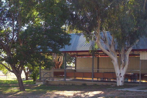 Forest Hill Caravan Park - Sunshine Coast Guide 1