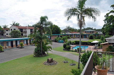 Haven Waters Motel And Apartments - Sunshine Coast Guide 0