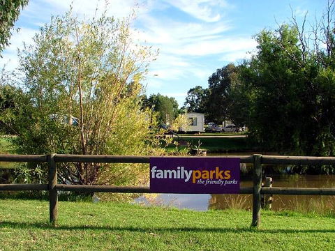 Horseshoe Motor Village Caravan Park - Sunshine Coast Guide 2