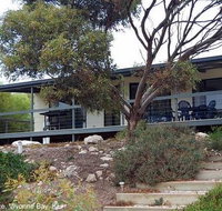 Island Breeze - Sunshine Coast Guide