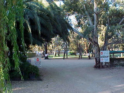 Kingston-On-Murray Caravan Park - Sunshine Coast Guide 0