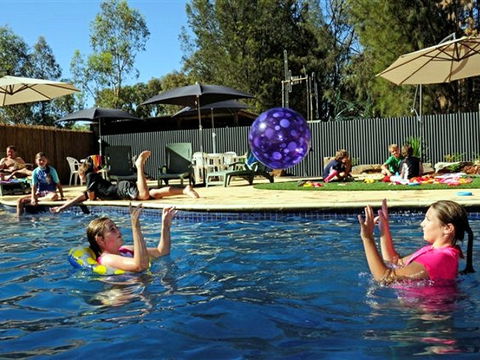 Kingston-On-Murray Caravan Park - Sunshine Coast Guide 1