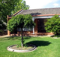 Millie Accommodation - Sunshine Coast Guide