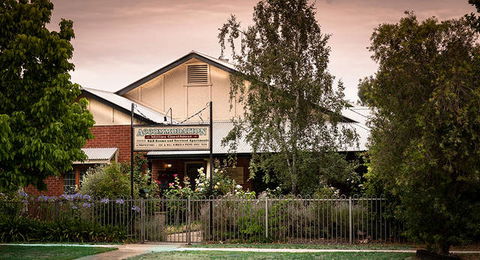 Millie Accommodation - Sunshine Coast Guide 2