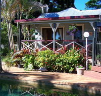Mylinfield Bed  Breakfast - Sunshine Coast Guide