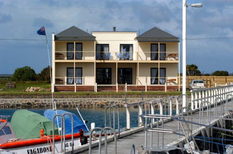 Port Albert Bed & Breakfast - Sunshine Coast Guide 0