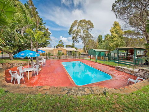 Acclaim Pine Grove Holiday Park - Sunshine Coast Guide 8