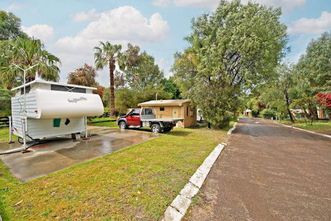 Acclaim Pine Grove Holiday Park - Sunshine Coast Guide 10