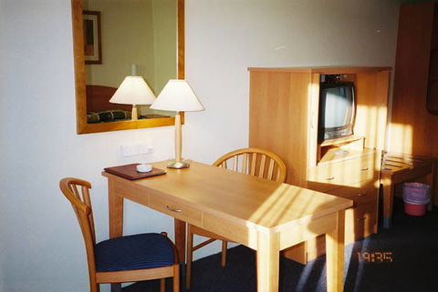 Sundowner Gardenia Motel Inn - Sunshine Coast Guide 2